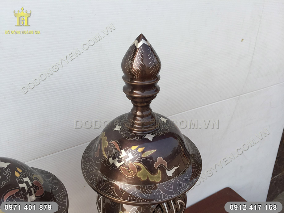 đ&egrave;n thờ c&uacute;ng khảm ngũ sắc
